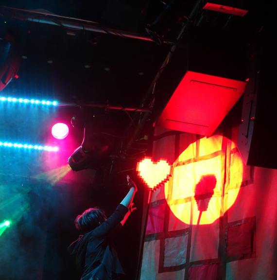 Tuottajat <3 tiimipäälliköt. Tämä sydän on teille. Kiitos että olette! Kuva: Sampsa Granström