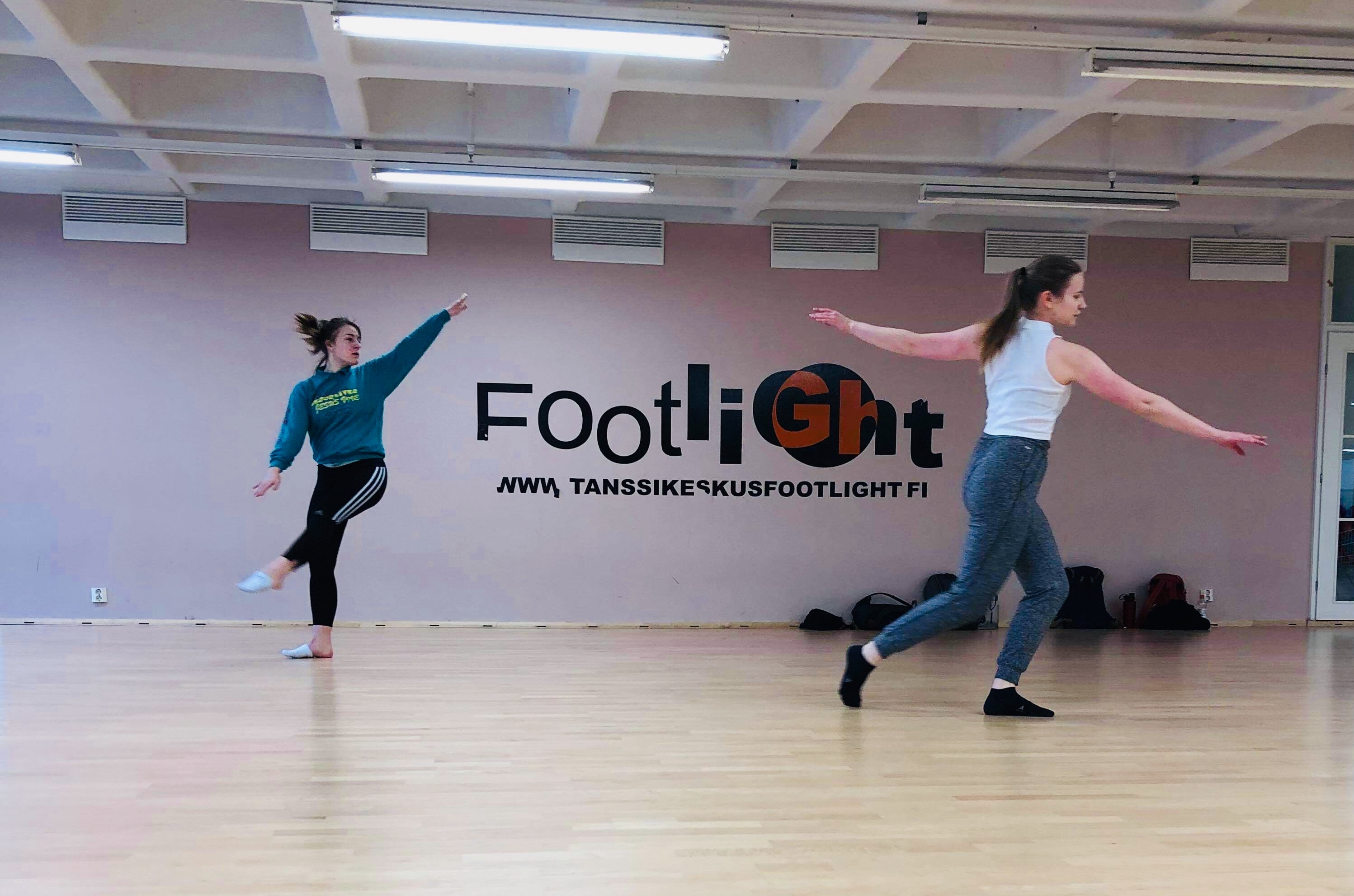 0AF5029B-896C-43DC-9FAE-2189165F1E5C